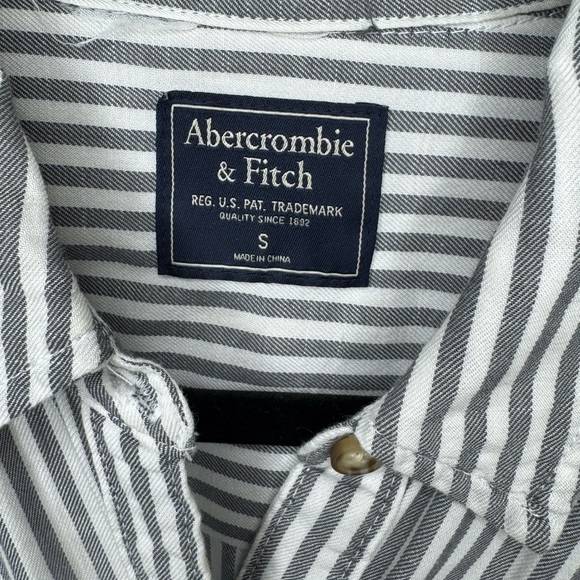 ABERCROMBIE & FITCH STRIPED BUTTON UP SOFT LINED DRESS -Small - Picture 4 of 5
